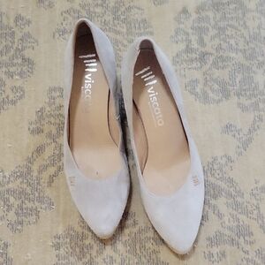 Elegant Viscata Light Grey Wedge Wedge Shoes with Suede Finish